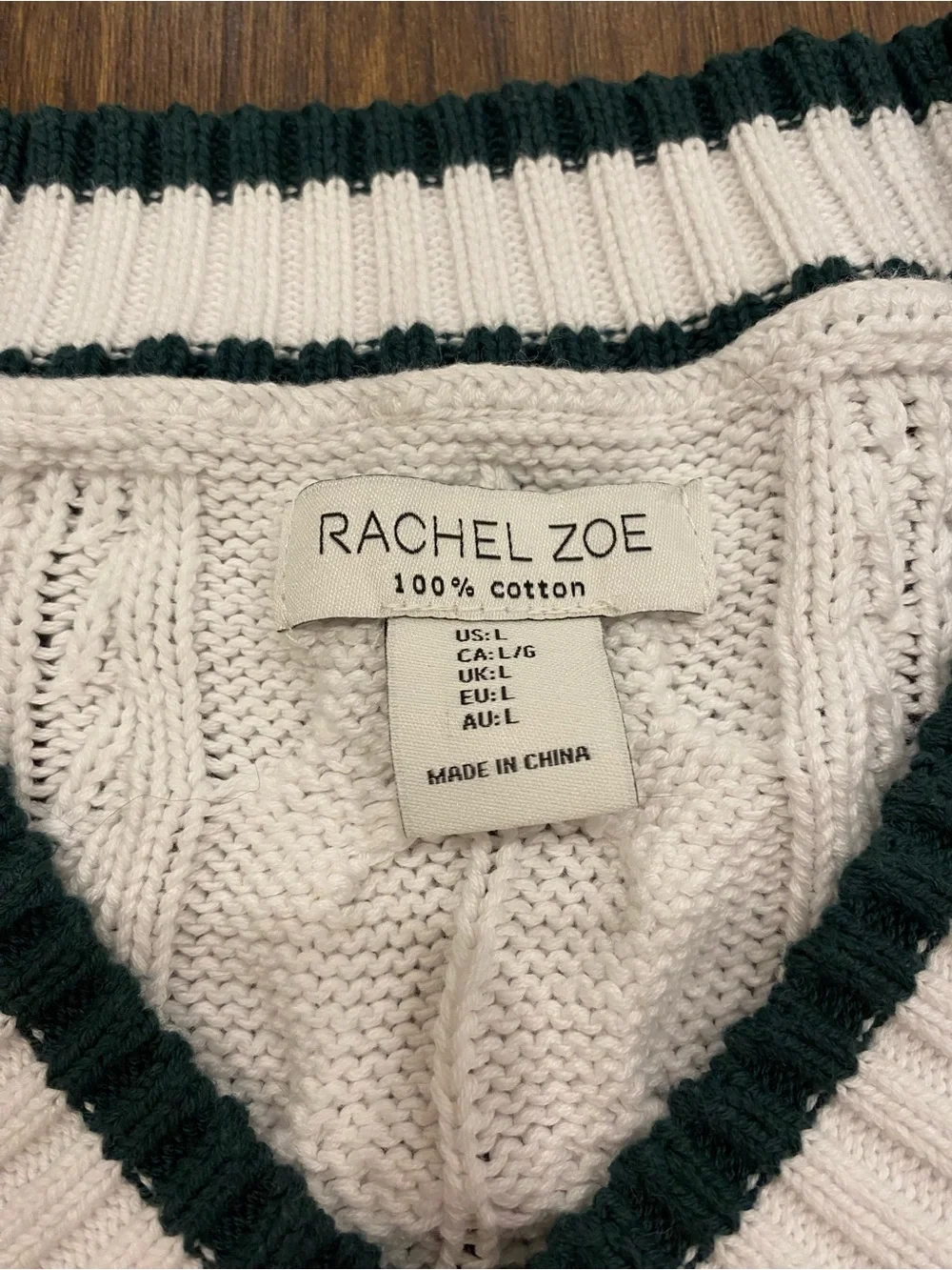 Cotton cable knit V neck sweater - Picture 2 of 10